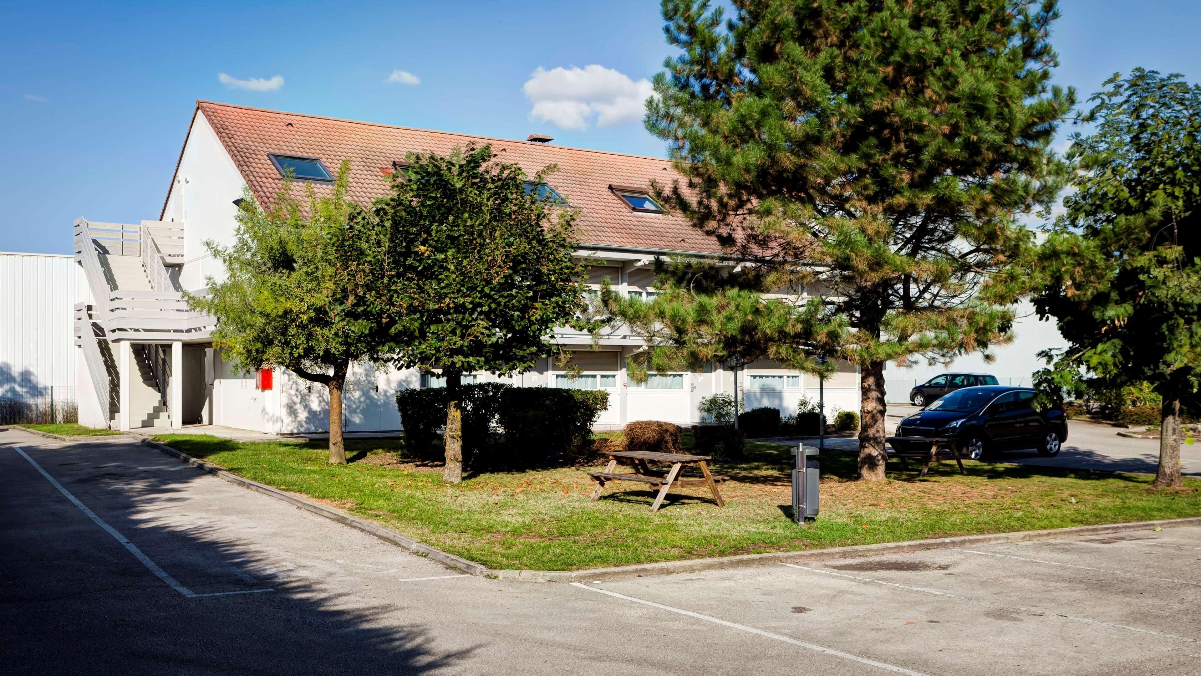 Hotel Campanile Chalon Sur Saone Exterior foto